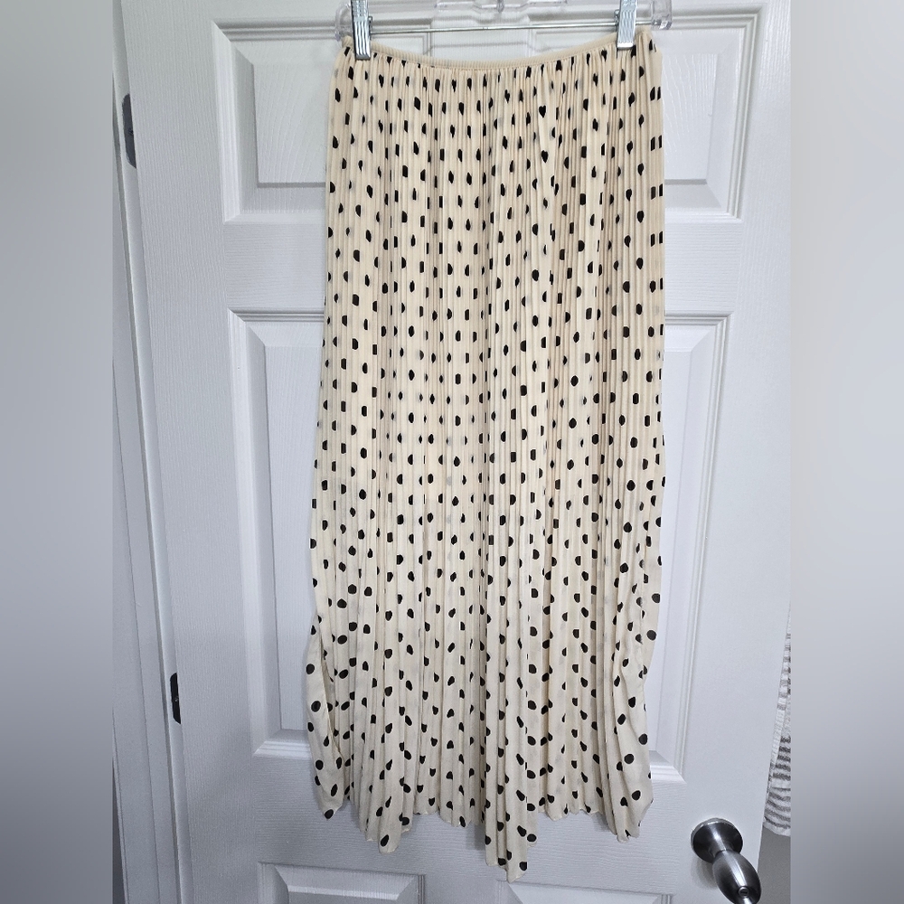 H&M Cream Maxi Skirt with Black Polka Dots - Pleated A-Line